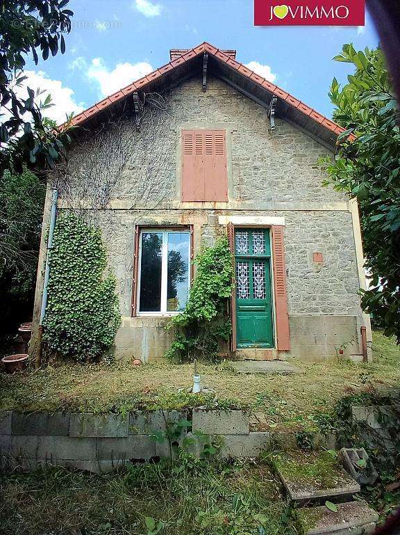 Maison à BOUSSAC