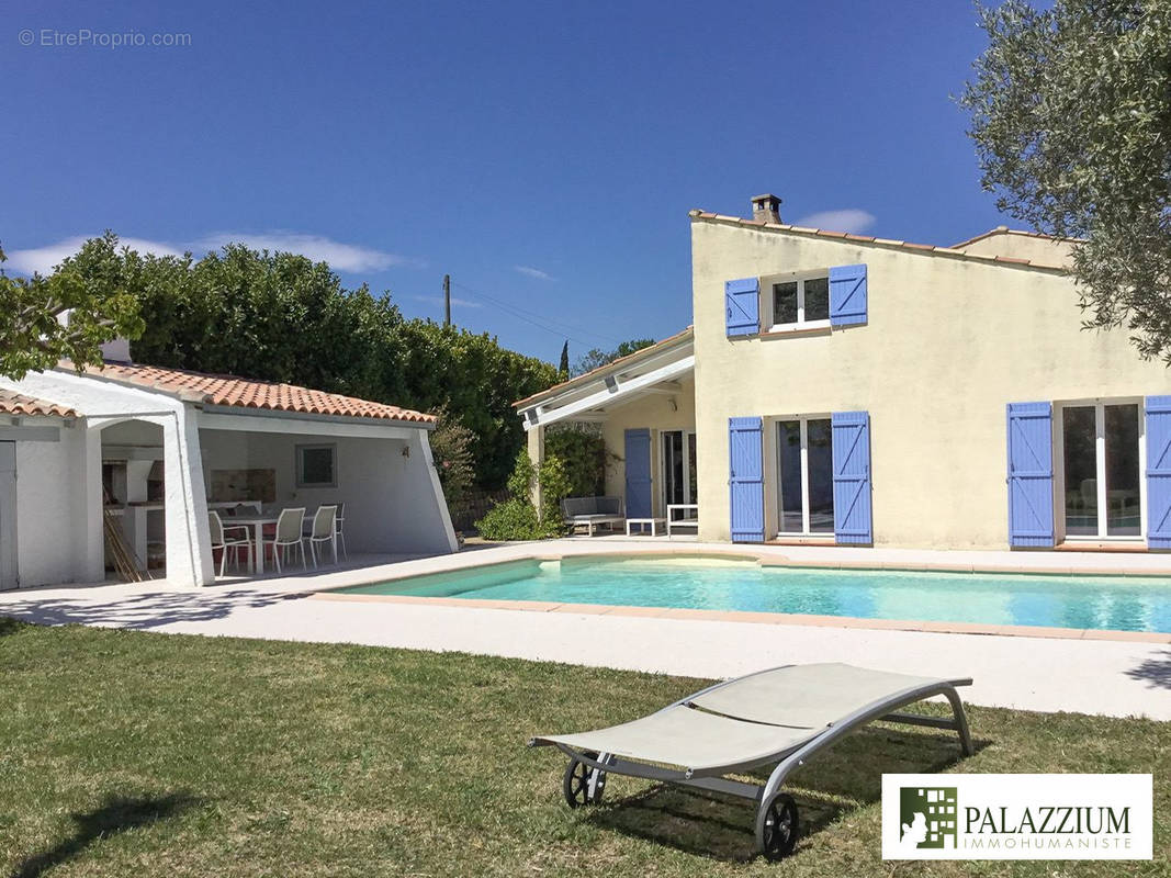 Terrasse Piscine  - Maison à SAINT-SAVOURNIN