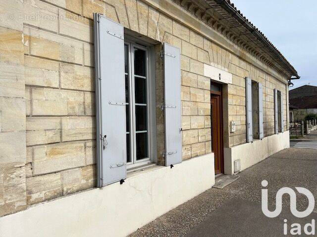 Photo 1 - Maison à SAINT-MEDARD-DE-GUIZIERES