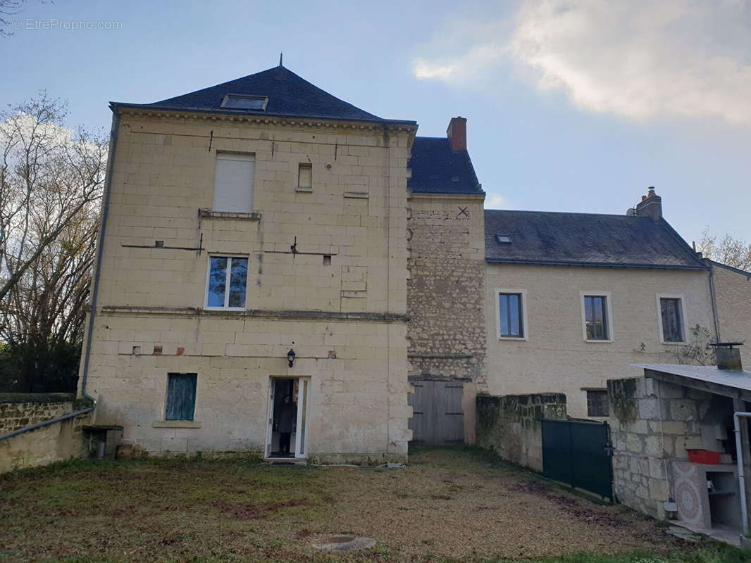 Maison à LA CHAPELLE-SUR-LOIRE