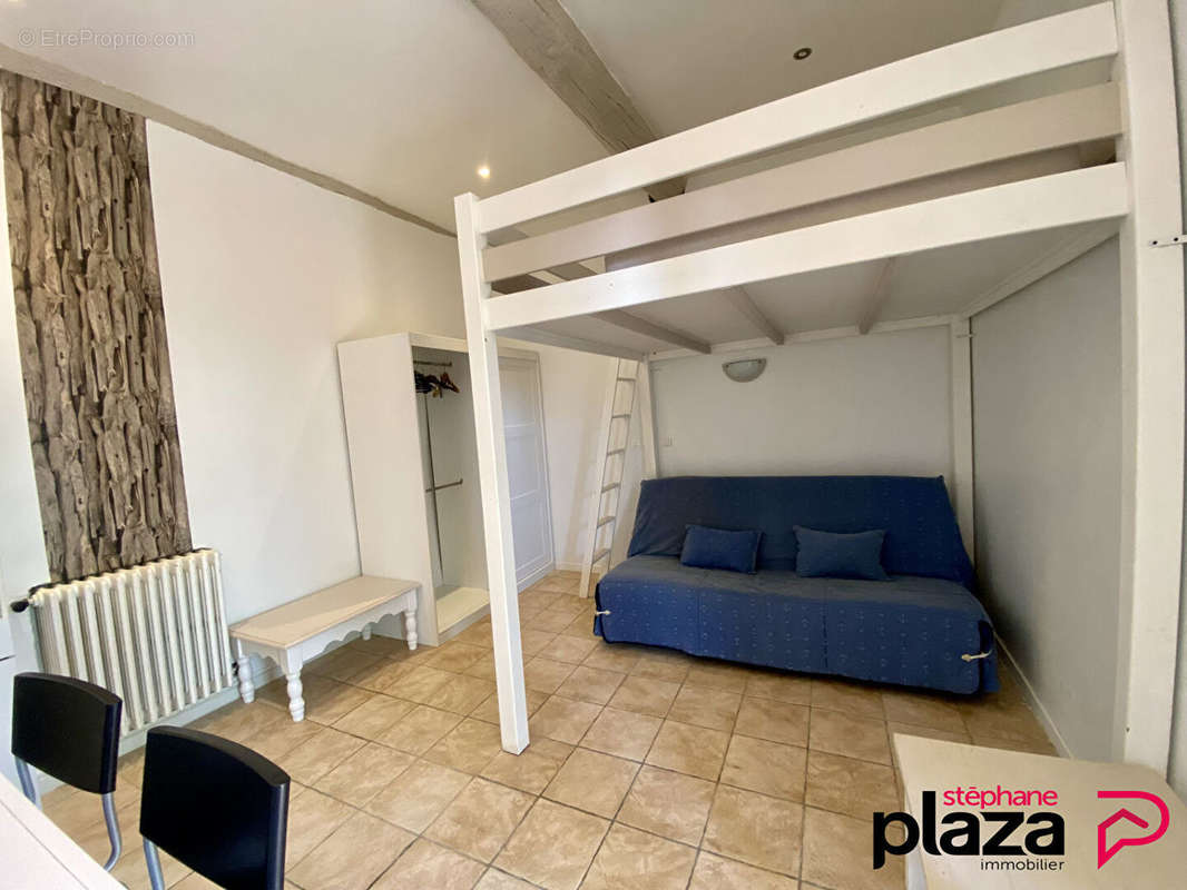 Appartement à HYERES