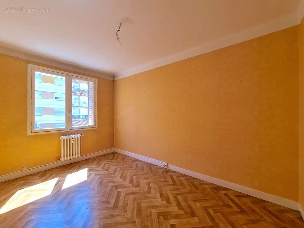 Appartement à AIX-LES-BAINS