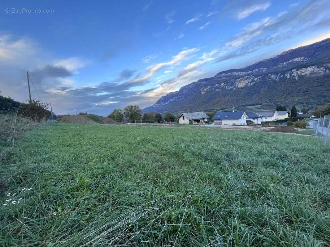 Terrain à SONNAZ