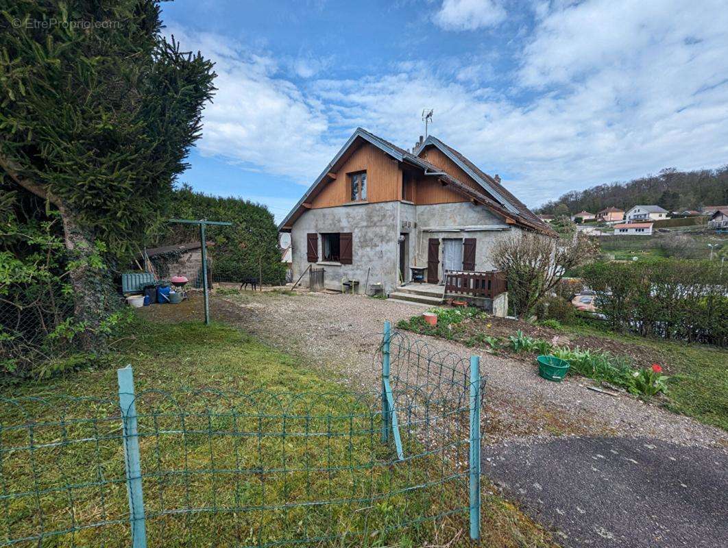 Maison à L&#039;ISLE-SUR-LE-DOUBS