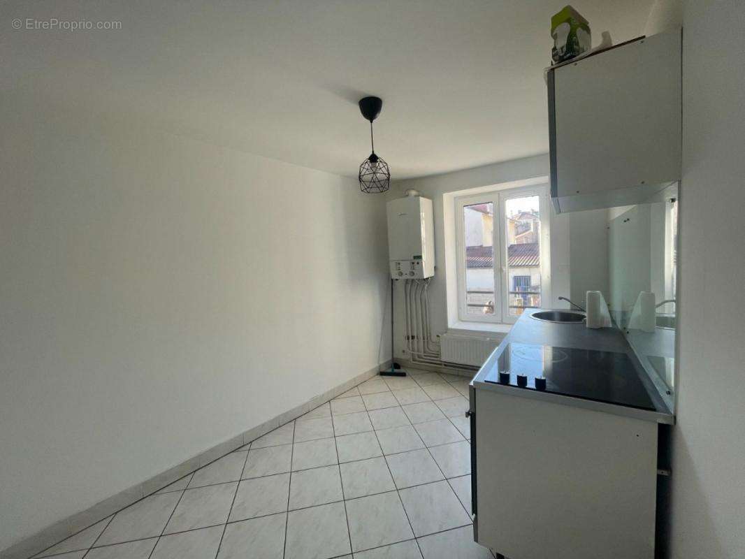 Appartement à SAINT-ETIENNE