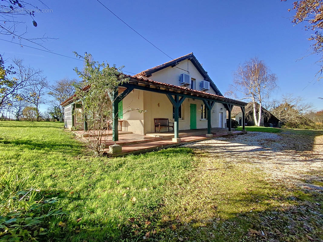 Maison à NOGARO