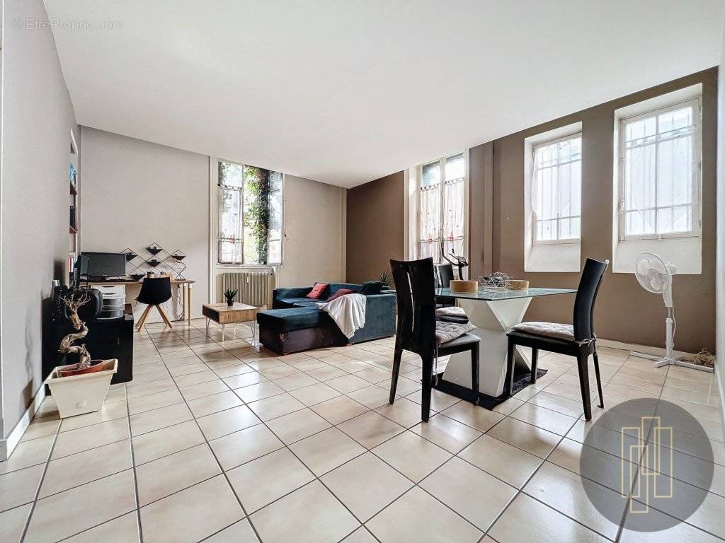 Appartement à VILLEFRANCHE-SUR-SAONE