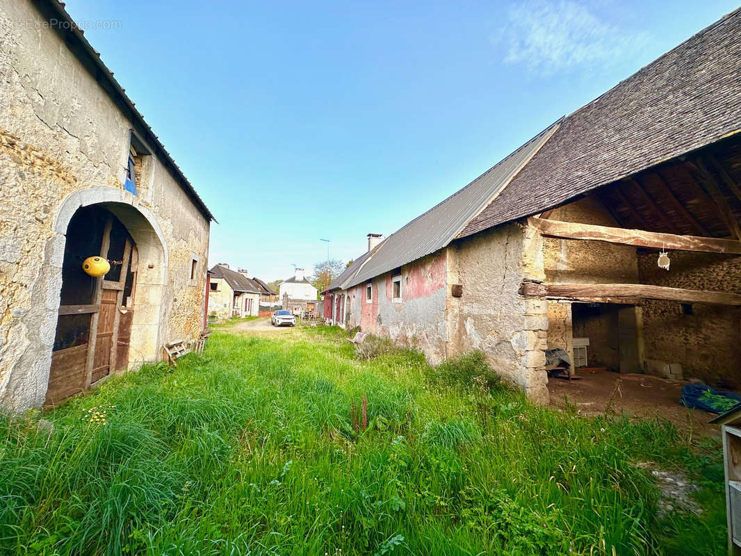 Maison à OSSUN