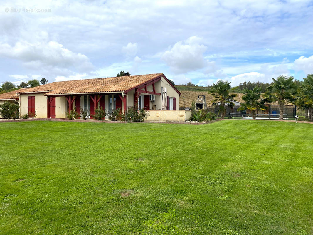 Maison à SAINTE-BAZEILLE