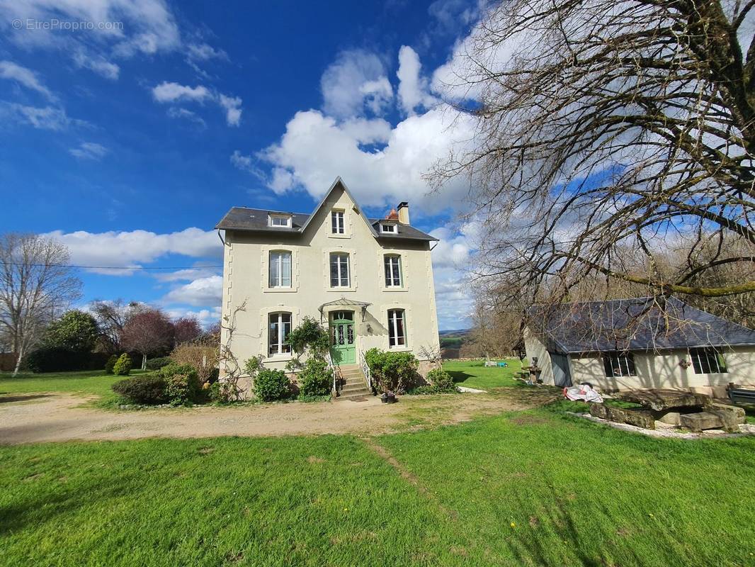 Front of house - Maison à BENEVENT-L&#039;ABBAYE