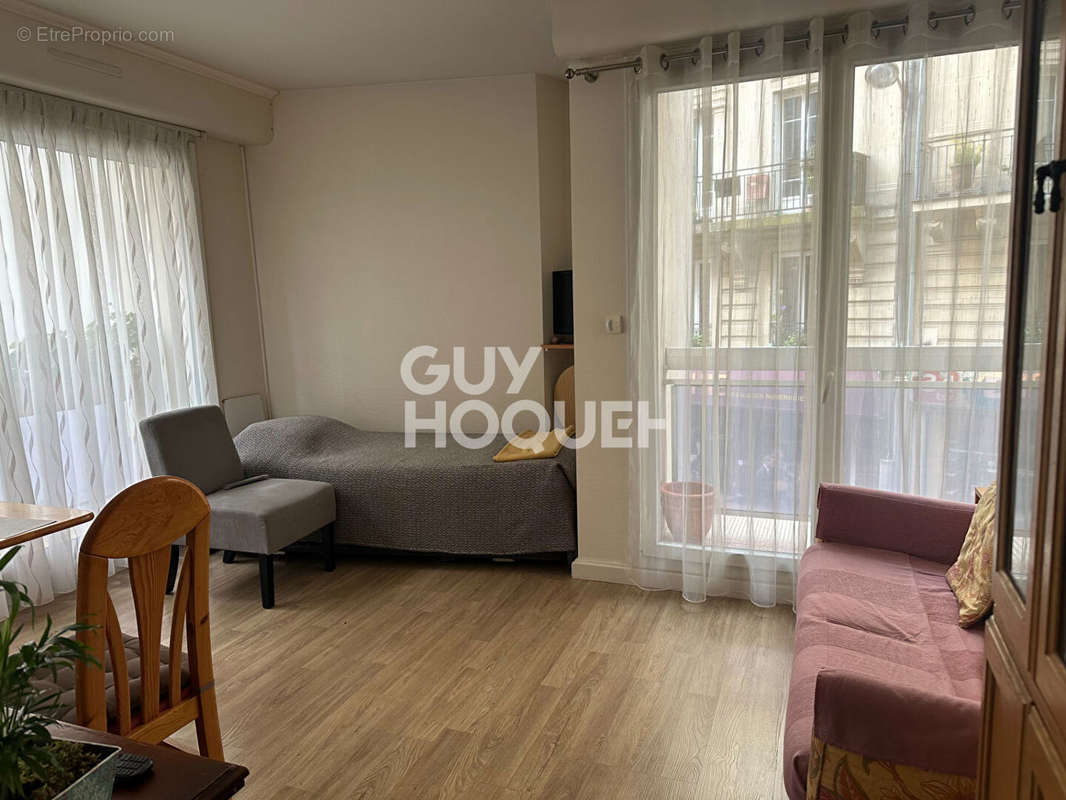 Appartement à PARIS-10E