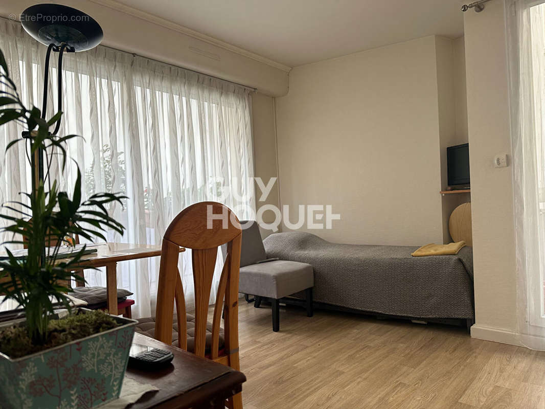 Appartement à PARIS-10E