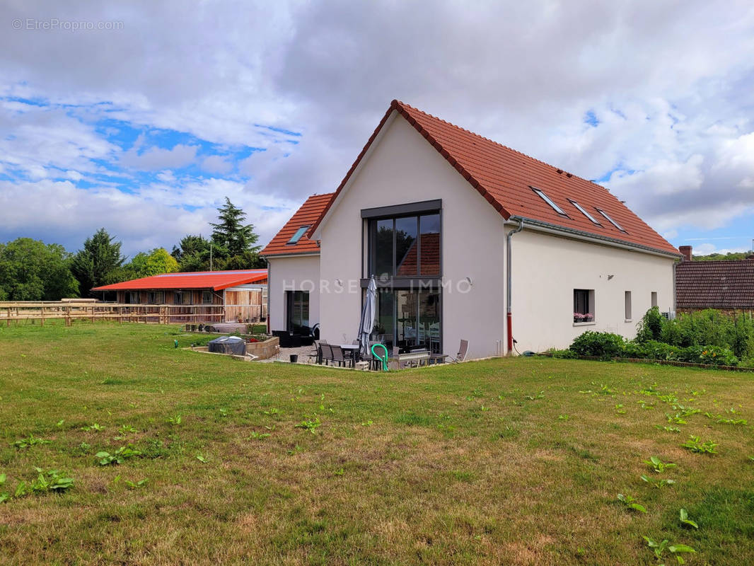 Maison à ARCIS-LE-PONSART