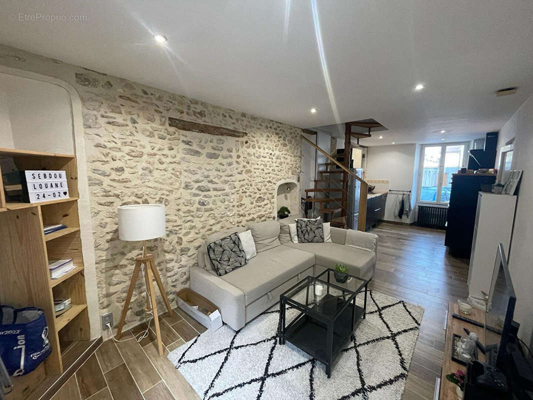 Appartement à MEREVILLE