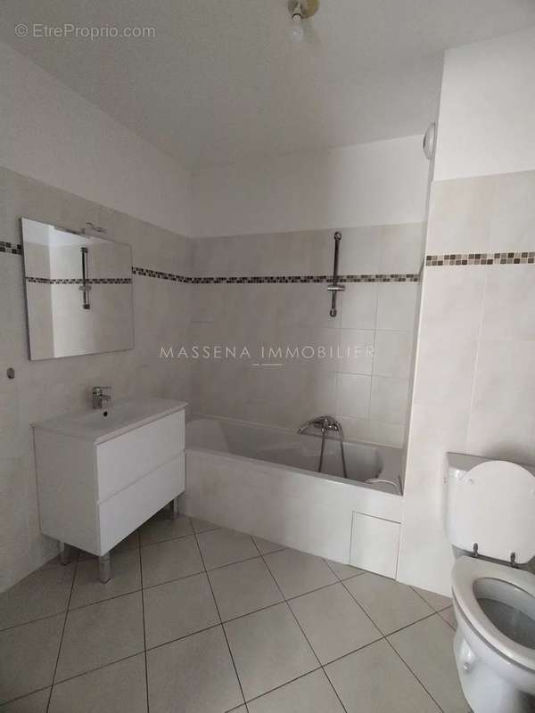 Appartement à VILLENEUVE-LOUBET