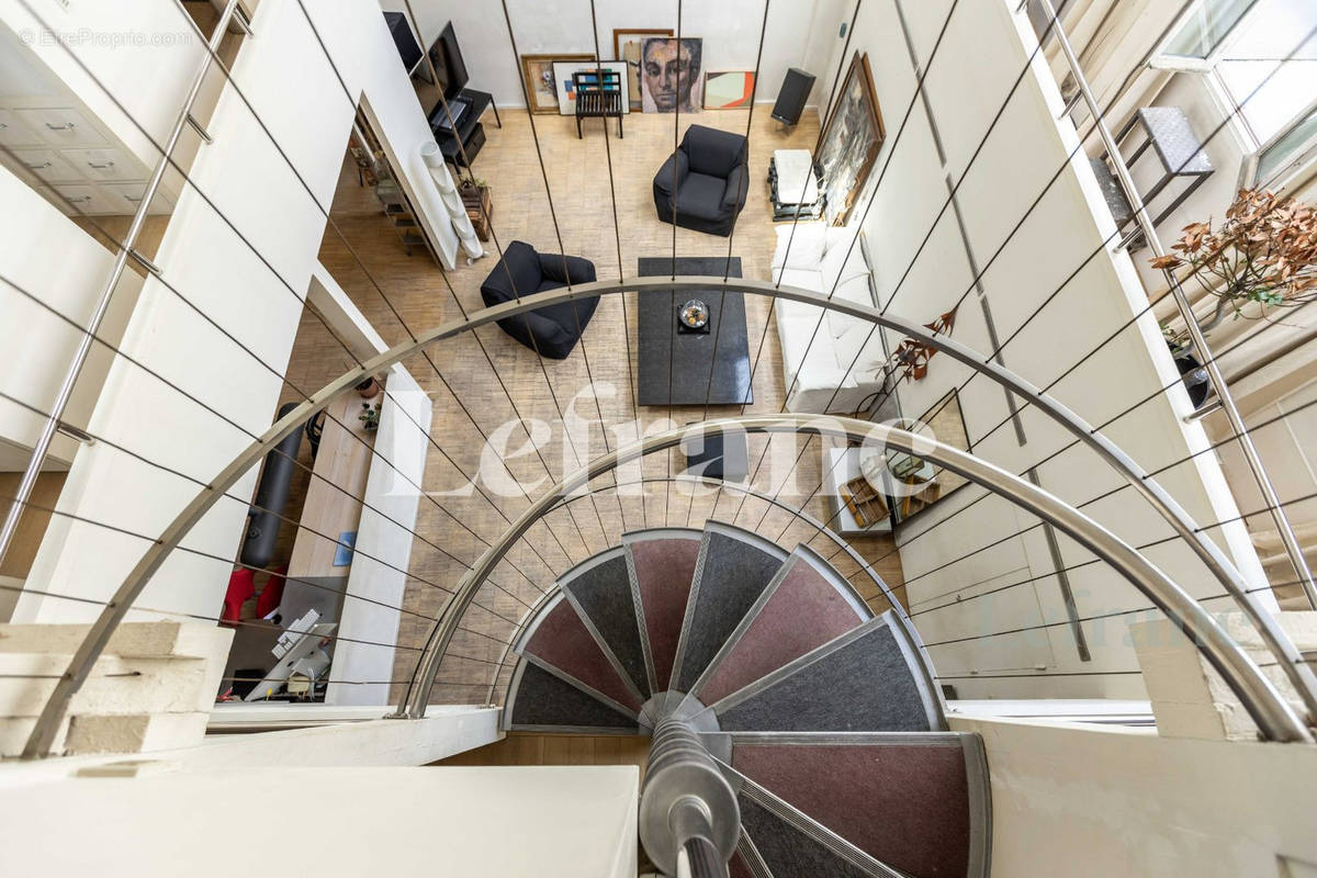 Appartement à PARIS-14E