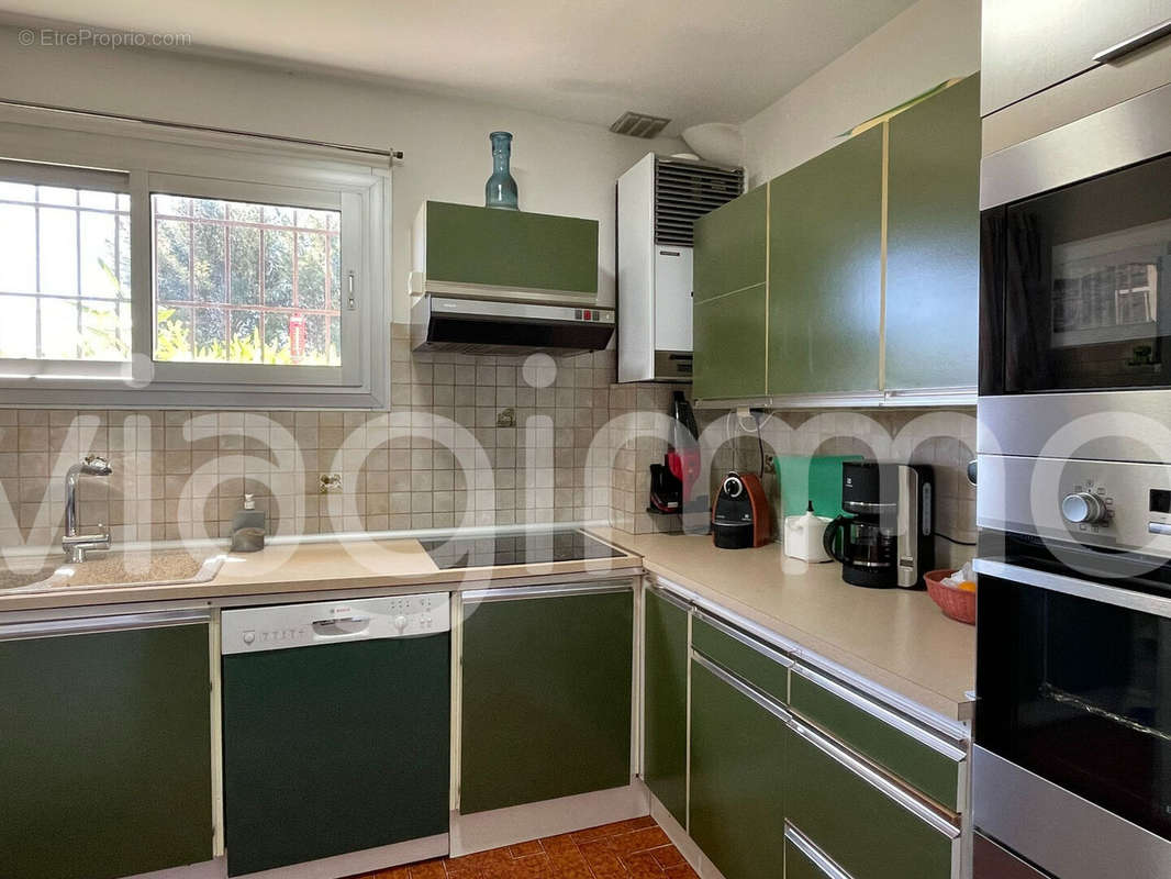 Appartement à MARSEILLE-11E