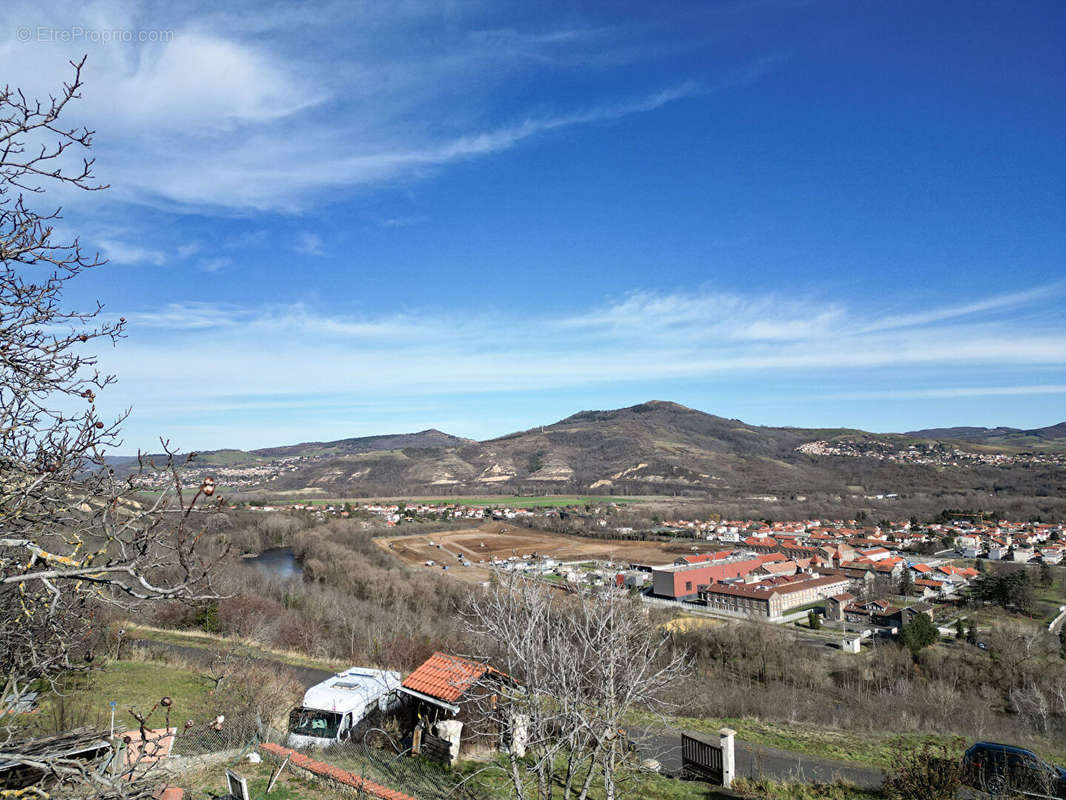 Terrain à CORENT