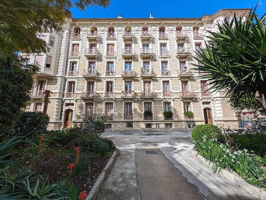 Appartement à NICE