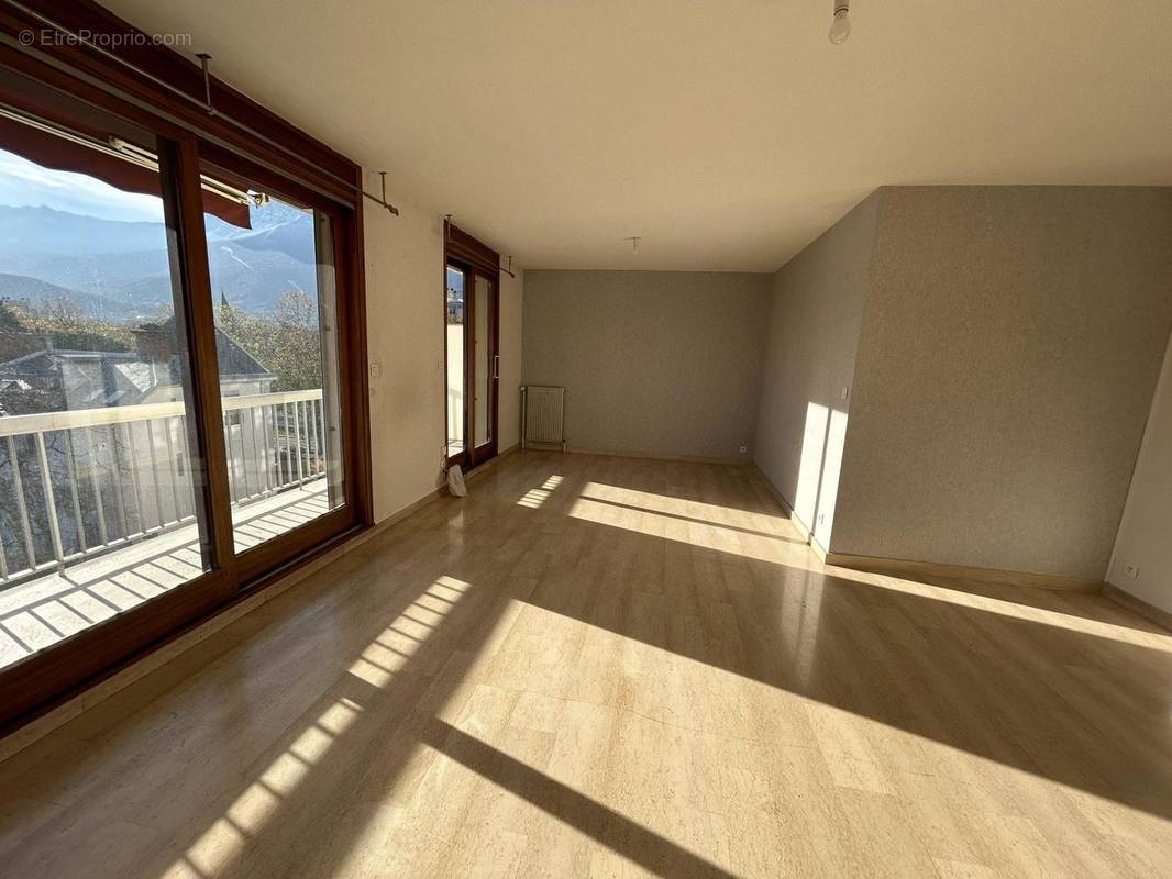 1 - Appartement à GRENOBLE