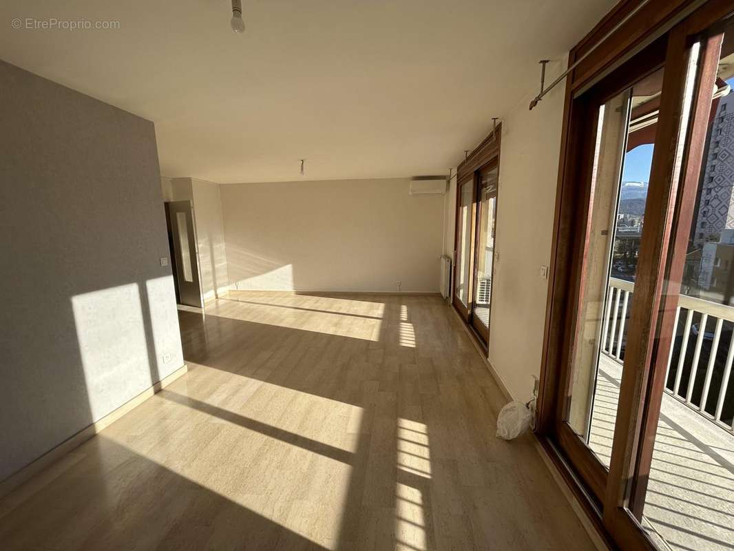 Appartement à GRENOBLE