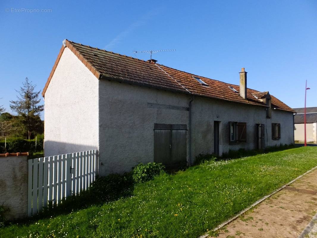 Maison à CORNUSSE