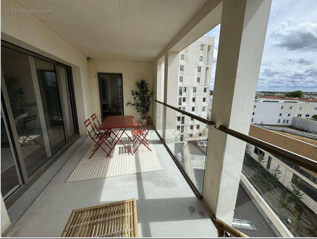 Appartement à BORDEAUX