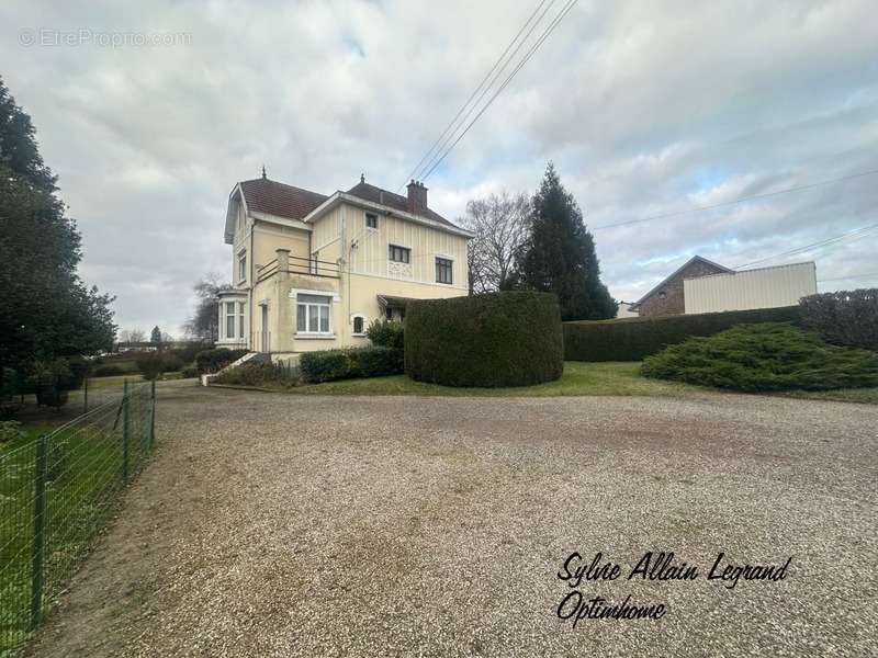 Maison à BIACHE-SAINT-VAAST