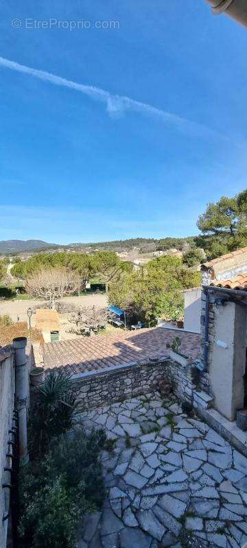 Maison à LA BASTIDE-DES-JOURDANS