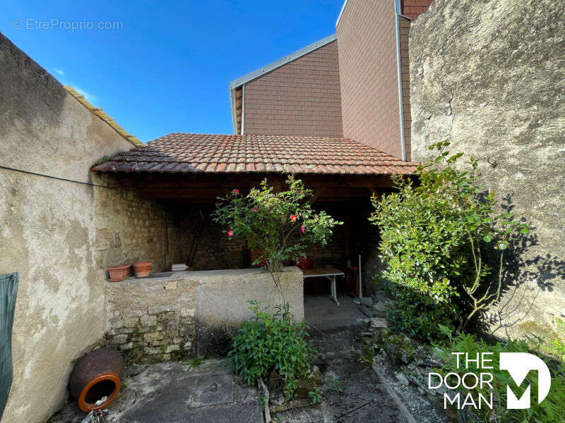 Maison à BOURBONNE-LES-BAINS