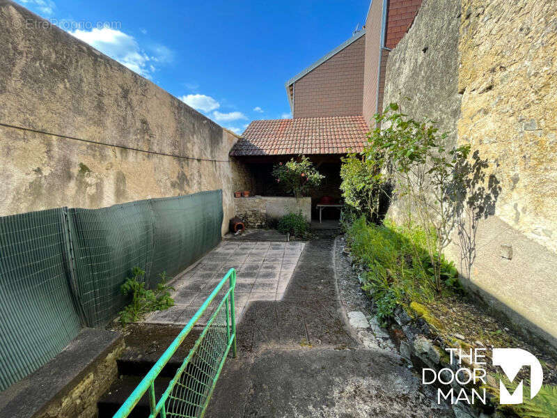 Maison à BOURBONNE-LES-BAINS