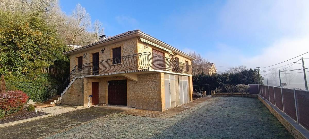 Maison à SAINT-CYPRIEN