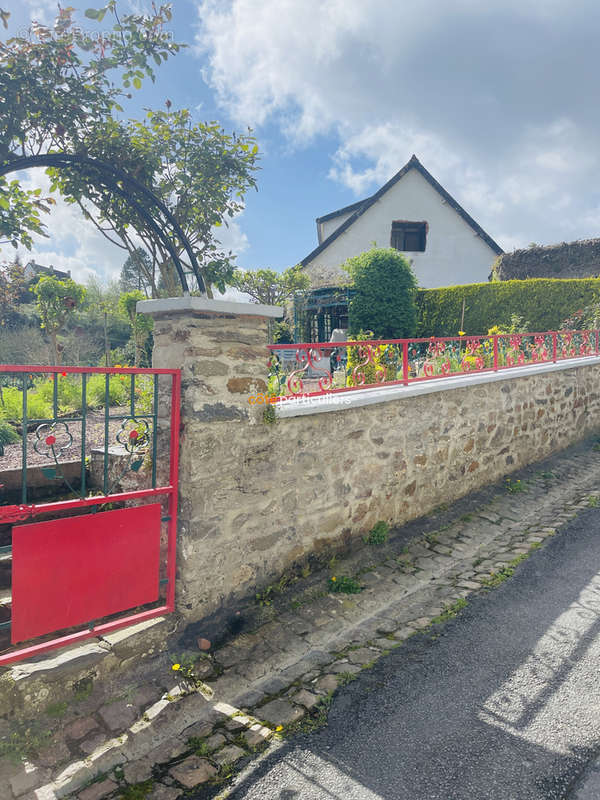 Maison à PONT-HEBERT