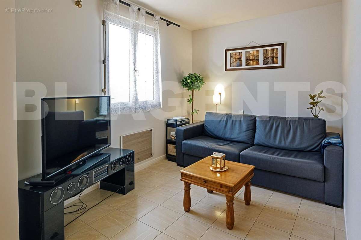 7 - Lionel MARC BL Agents - Thomas 2 - Appartement à LE PIN