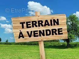 Terrain à LES GRANDES-VENTES