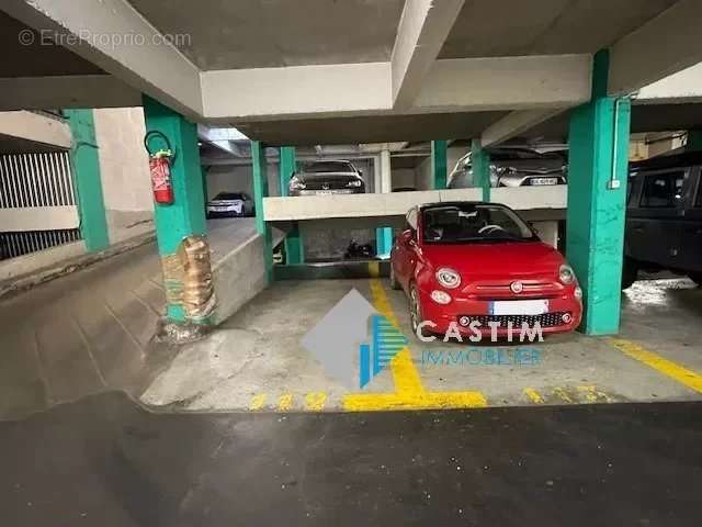 Parking à PARIS-14E