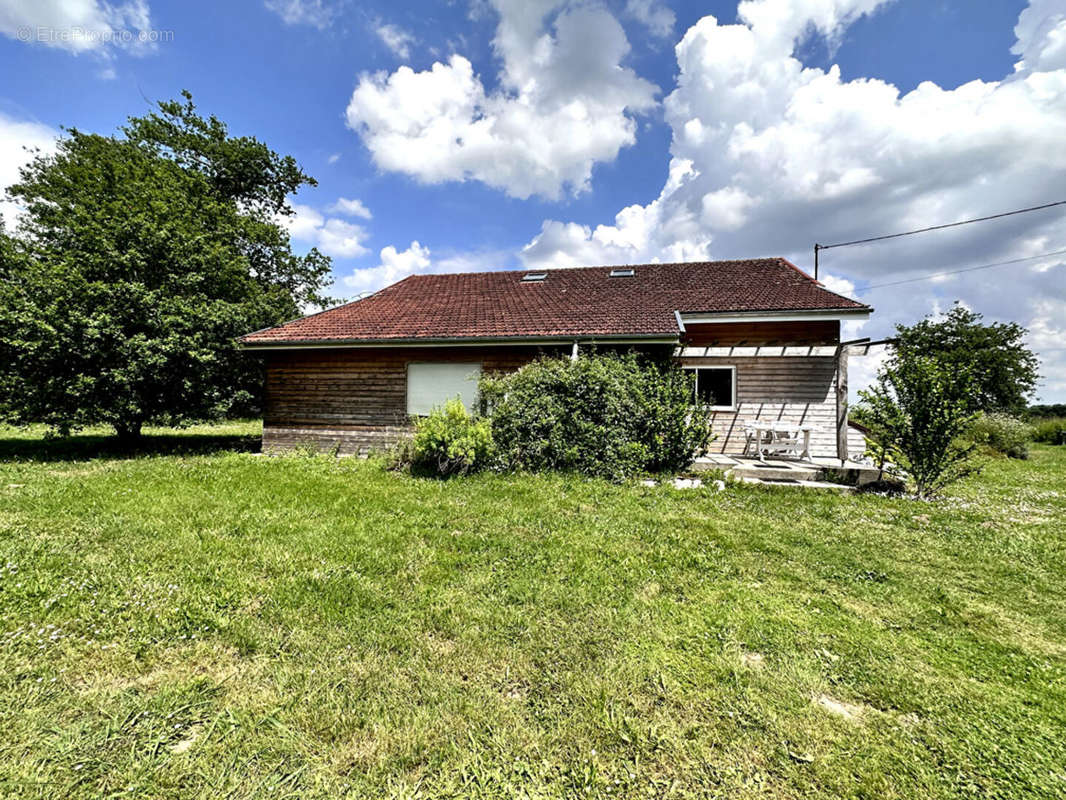 Maison à LAMOTHE