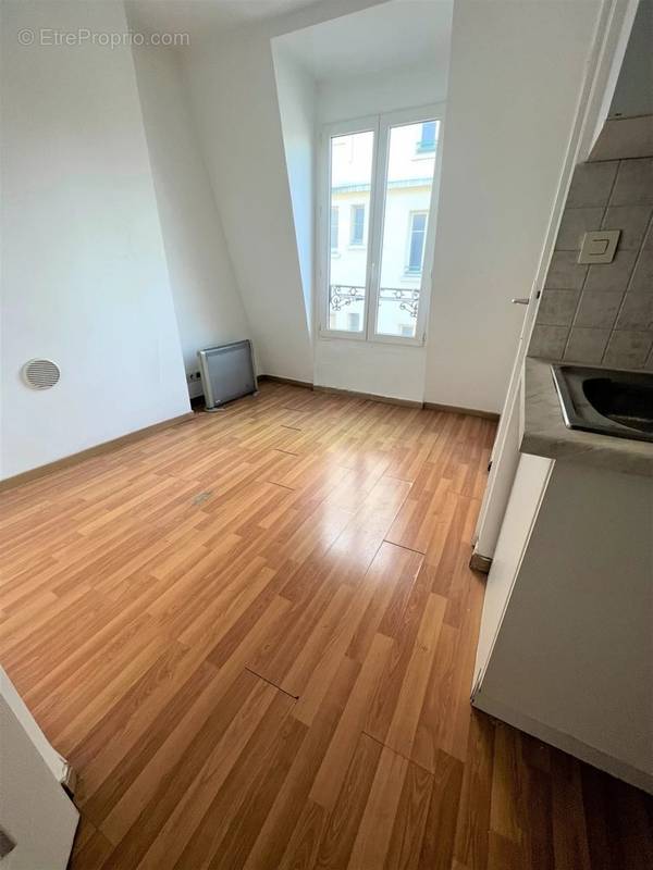 Appartement à PARIS-19E