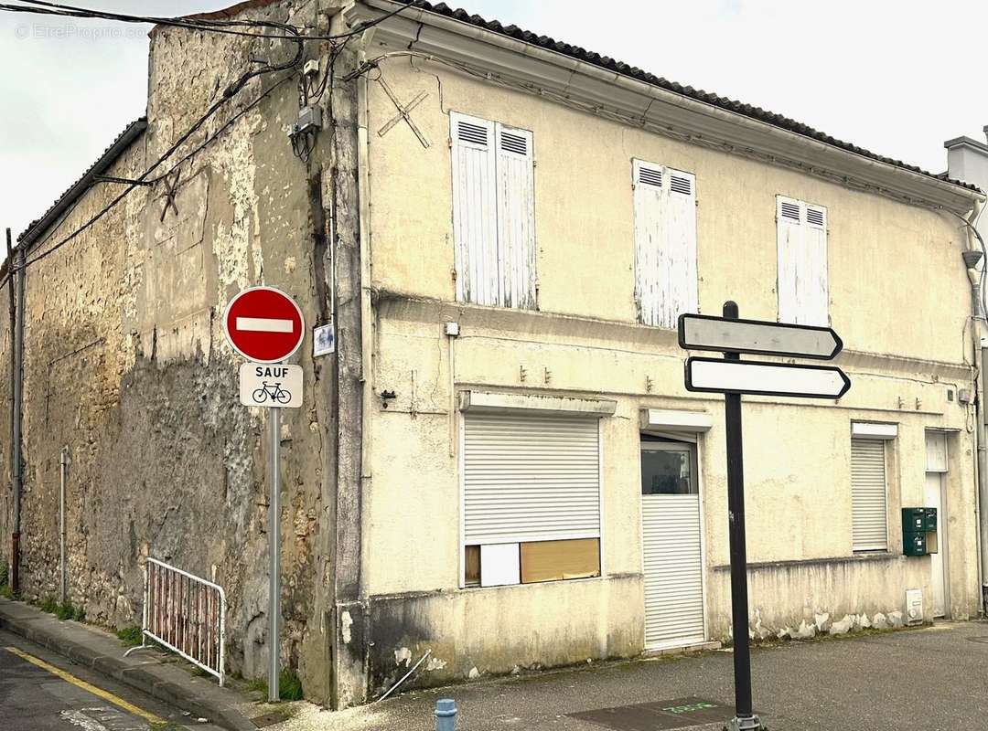 Appartement à SAINTES