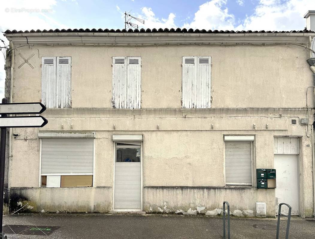 Appartement à SAINTES