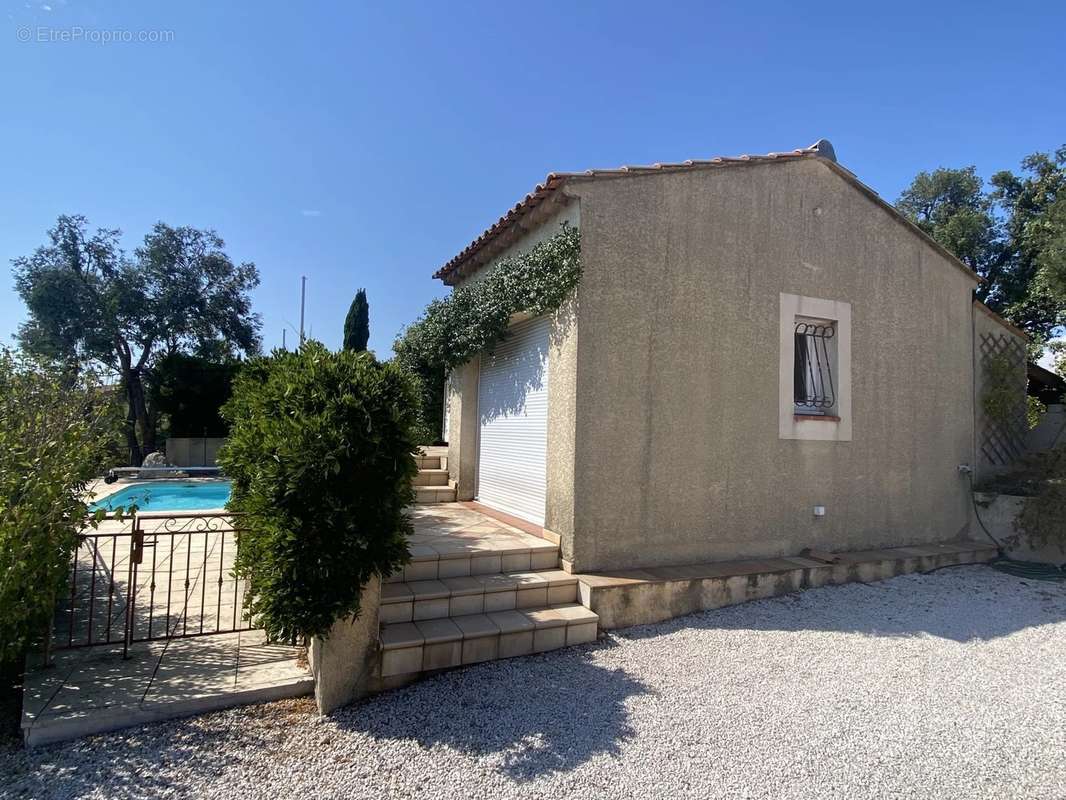 Maison à LES ADRETS-DE-L&#039;ESTEREL