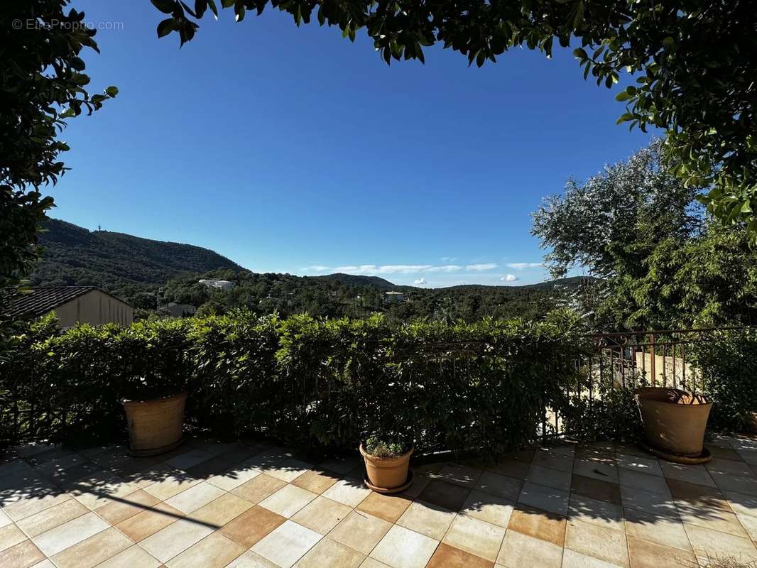 Maison à LES ADRETS-DE-L&#039;ESTEREL