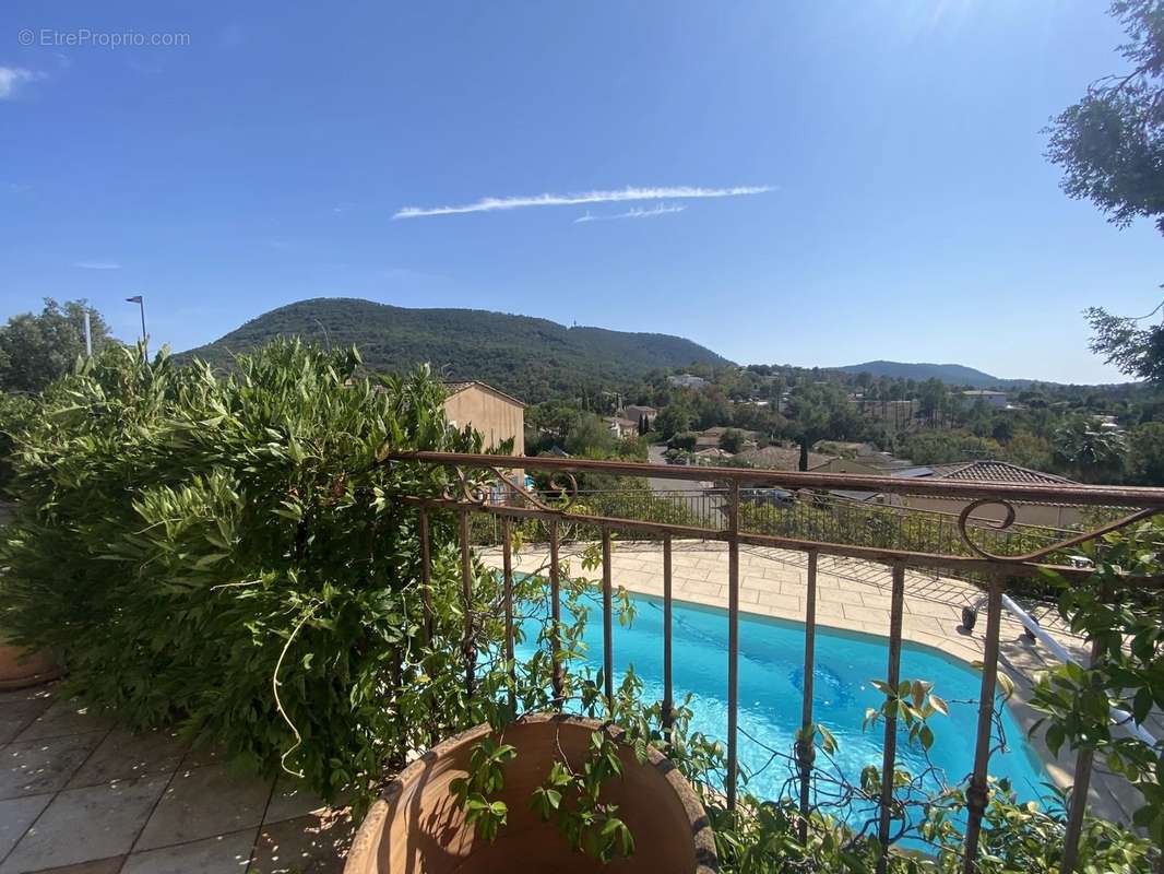 Maison à LES ADRETS-DE-L&#039;ESTEREL