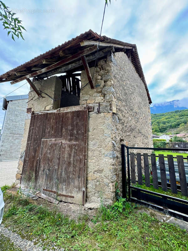 Autre à CHAPAREILLAN