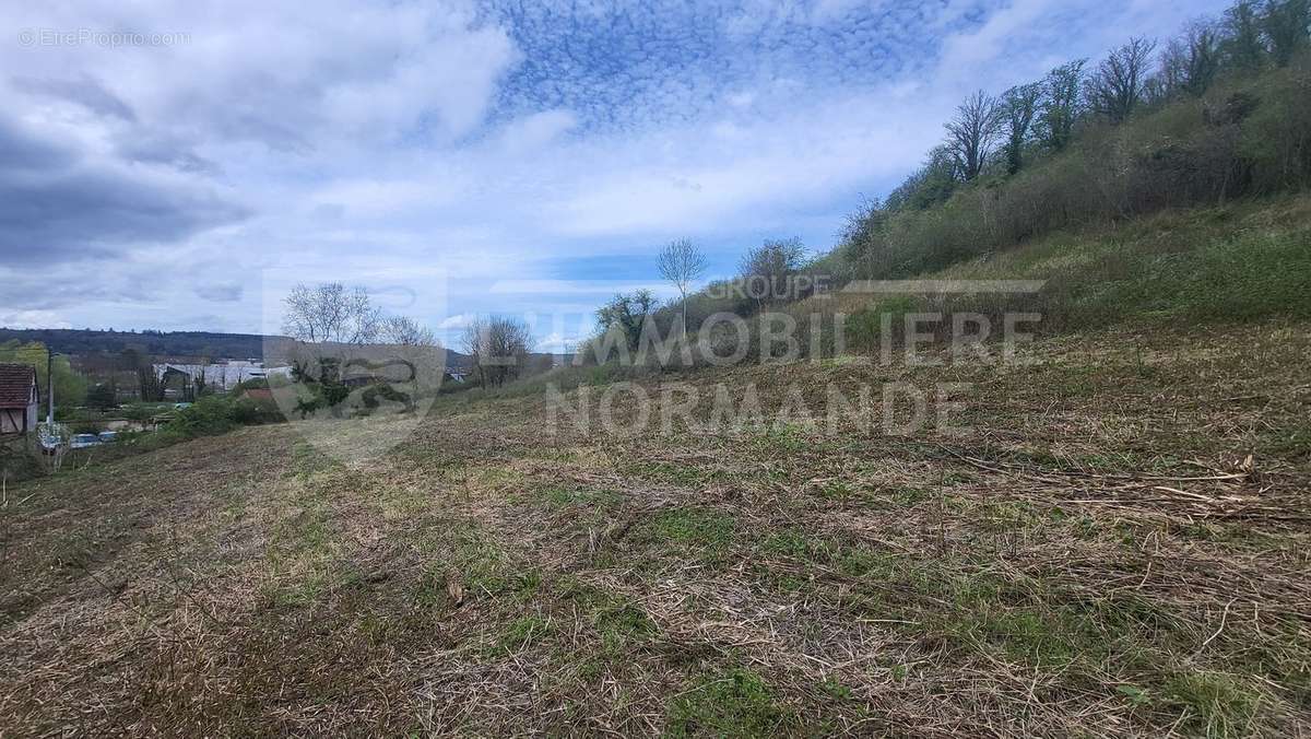 Terrain à LOUVIERS