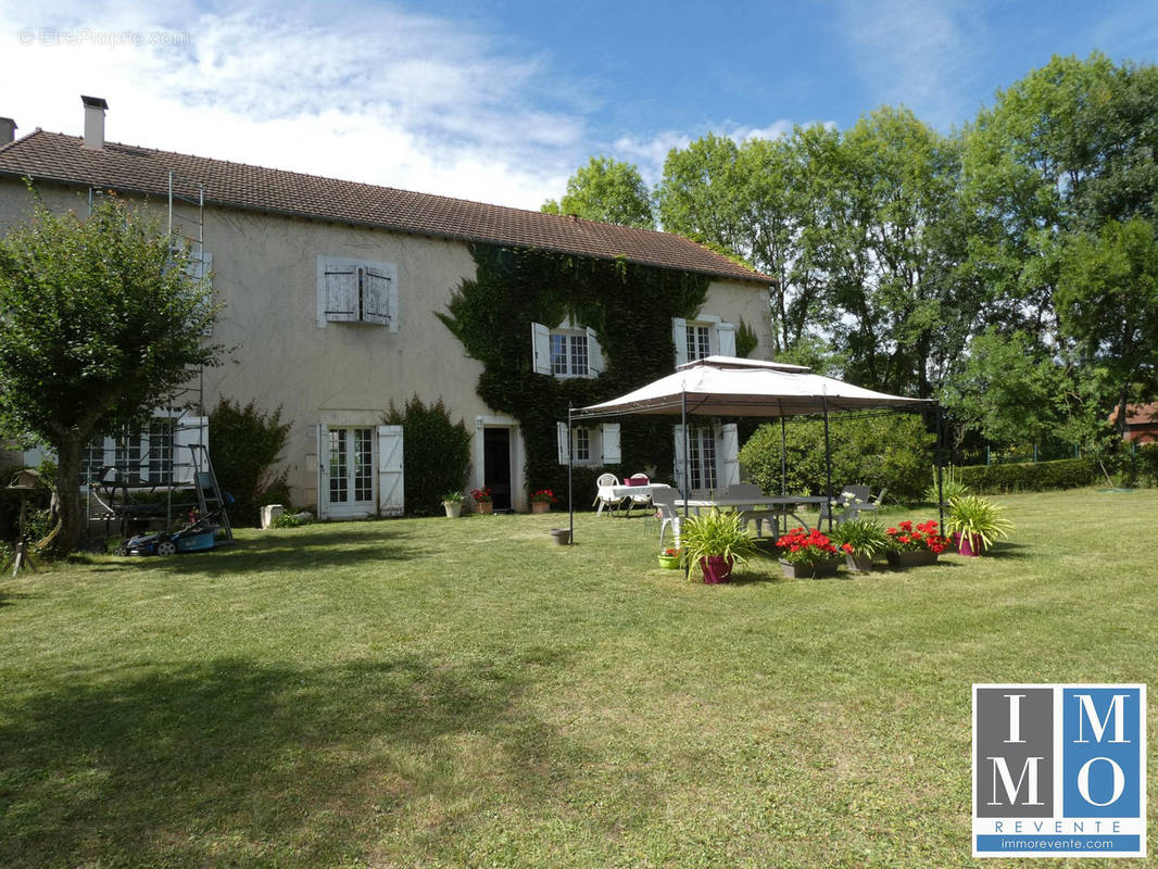 Maison à MONTIGNY