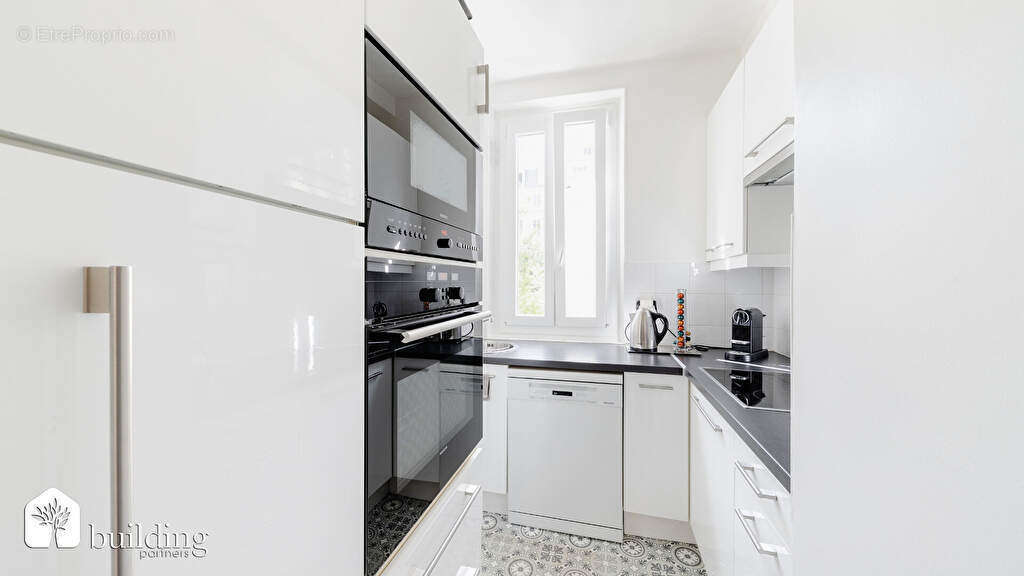 Appartement à LEVALLOIS-PERRET