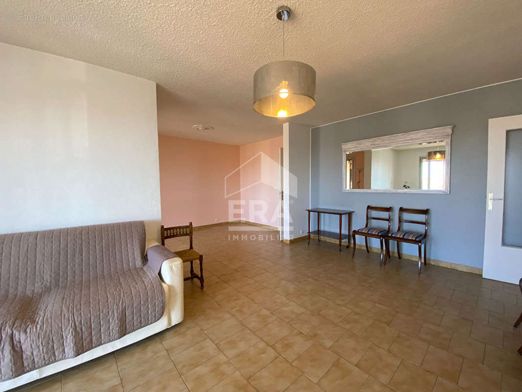 Appartement à FREJUS