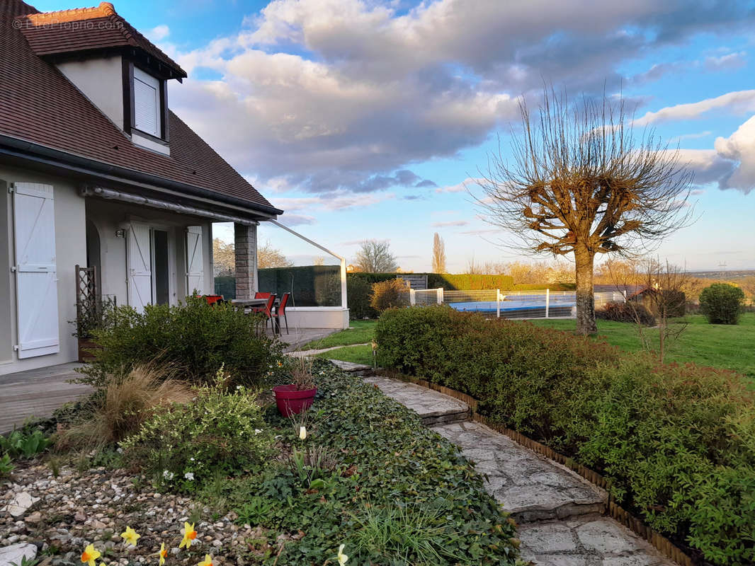 Maison à VERDUN-SUR-LE-DOUBS