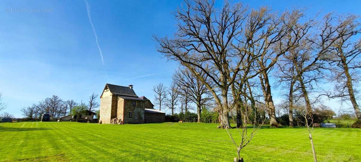 Maison à VAUREILLES